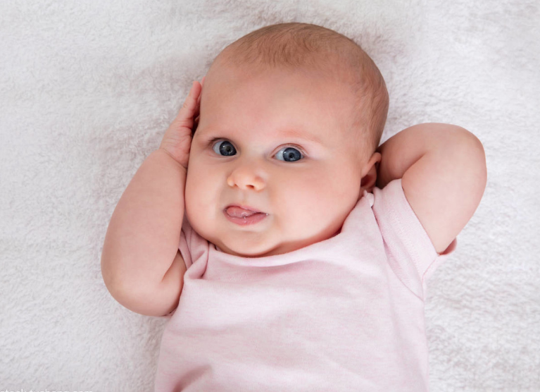 新生寶寶怎么穿衣服 夏天新生兒如何護理