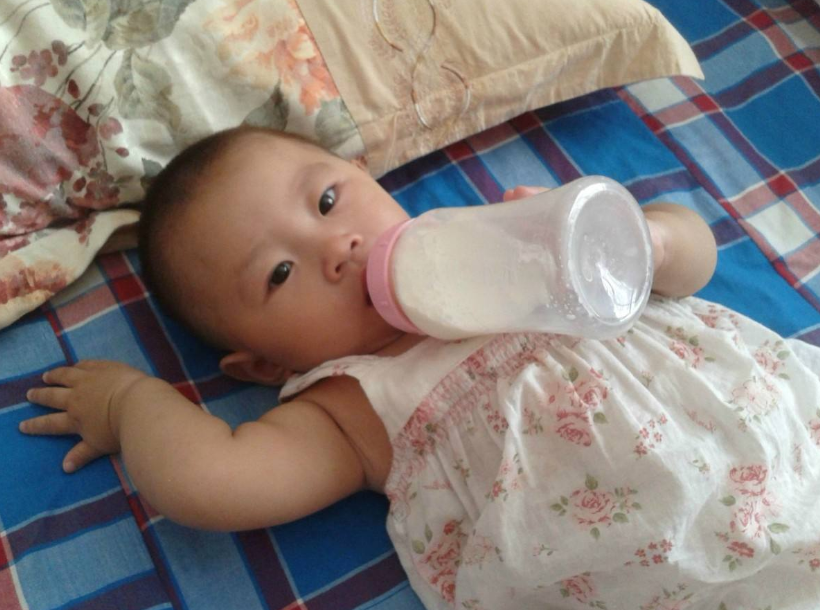 孩子吃奶粉口臭吐奶怎么辦 孩子吃奶粉狀況解決方法2018