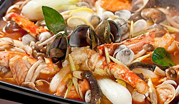 新媽媽吃哪些食物寶寶容易長濕疹 寶寶長濕疹媽媽不能吃的食物