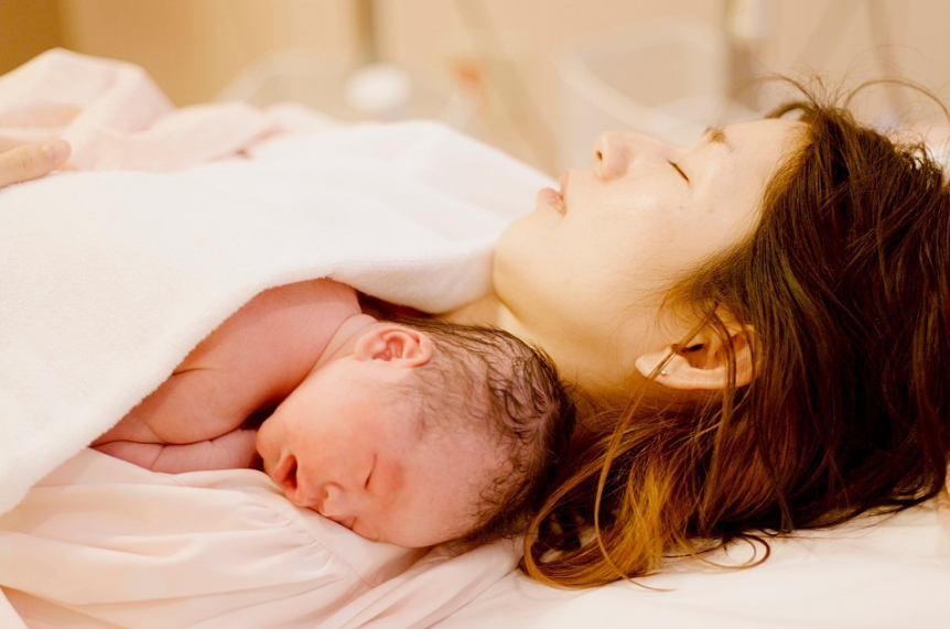 產(chǎn)后惡露有臭味是怎么回事 產(chǎn)后惡露有臭味正常嗎