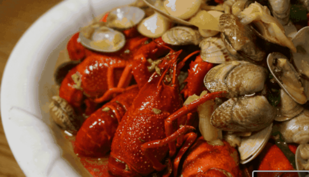 曬吃龍蝦的經(jīng)典語錄2018 曬吃小龍蝦的朋友圈說說句子 曬吃龍蝦的經(jīng)典語錄2018 曬吃小龍蝦的朋友圈說說句子