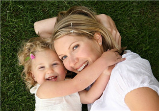 孩子過度依賴父母怎么辦 為什么孩子愛依賴父母呢 孩子過度依賴父母怎么辦 為什么孩子愛依賴父母呢