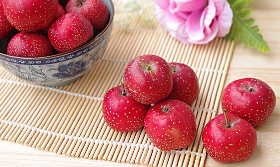 產(chǎn)后惡露有血塊是怎么回事 產(chǎn)后惡露有血塊正常嗎