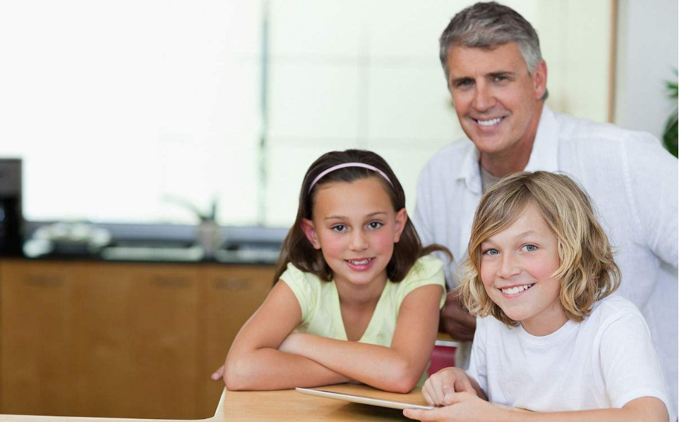 對孩子發火后怎樣最快與孩子和好 和孩子和好如何做最有效