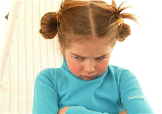 小孩固執執著怎么辦 如何教育固執倔強的孩子 小孩固執執著怎么辦 如何教育固執倔強的孩子