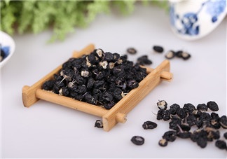 黑枸杞解酒要喝多少 喝黑枸杞解酒要注意什么