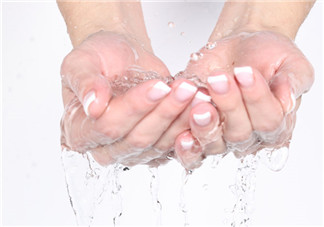 產后多久可以接觸冷水 月子期用涼水對身體的影響