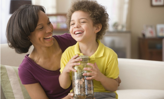 家長(zhǎng)雨天接送孩子的心情說說 2018下雨天送孩子上學(xué)的句子說說朋友圈