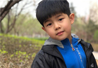 兒子長大了的心情短語 感慨孩子長大的句子心情配圖