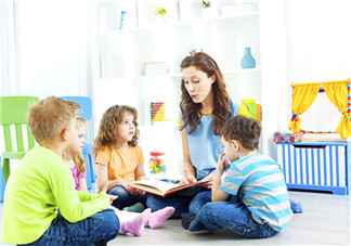 哪個幼兒園門口近百家長通宵排隊 為什么家長通宵排隊報名幼兒園