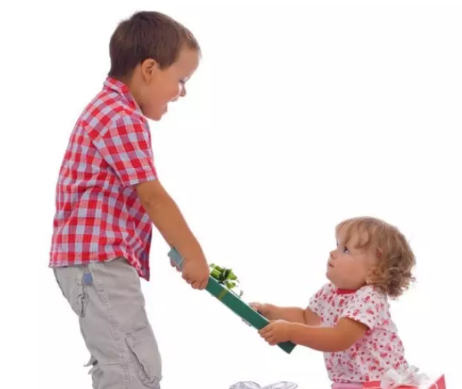 5歲小孩喜歡搶東西怎么辦 5歲上幼兒園了自我意識太強怎么辦