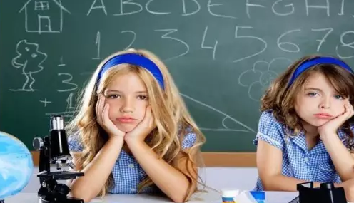 五歲小孩吃飯慢邊吃邊玩怎么辦 五歲小孩寫作業(yè)和吃飯慢解決方法