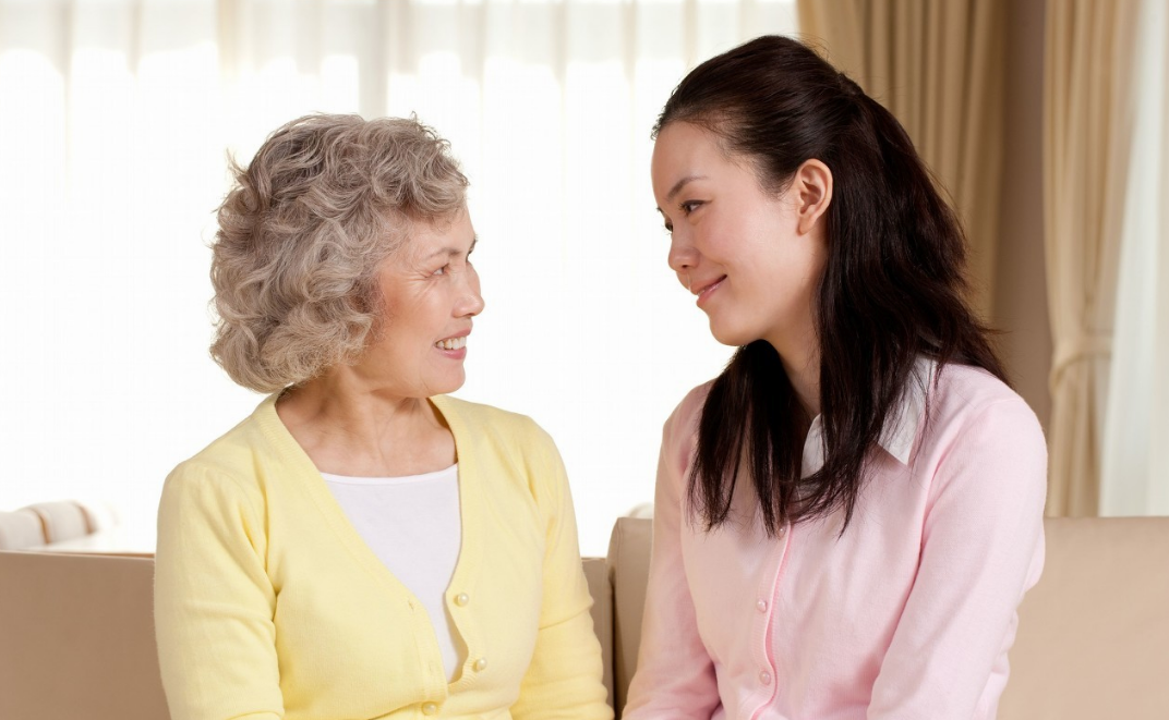 為什么父母想要與結(jié)婚子女一起居住 丈夫該如何處理婆媳關(guān)系