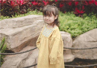 寶寶三歲了的簡短感言 寶寶三歲生日媽媽心情感慨