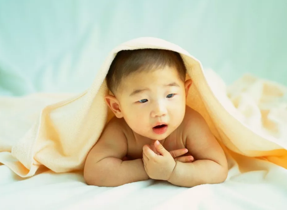 新生兒夏天可以吹空調(diào)嗎 寶寶吹空調(diào)的危害