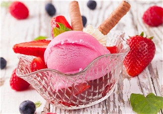 2018夏天少不了冰淇淋的心情說說 沒有雪糕的夏天太不完整的句子朋友圈