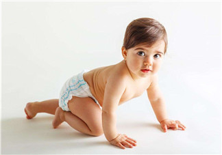 夏季如何保證寶寶的衛(wèi)生 1歲以下寶寶衛(wèi)生護(hù)理小常識(shí)