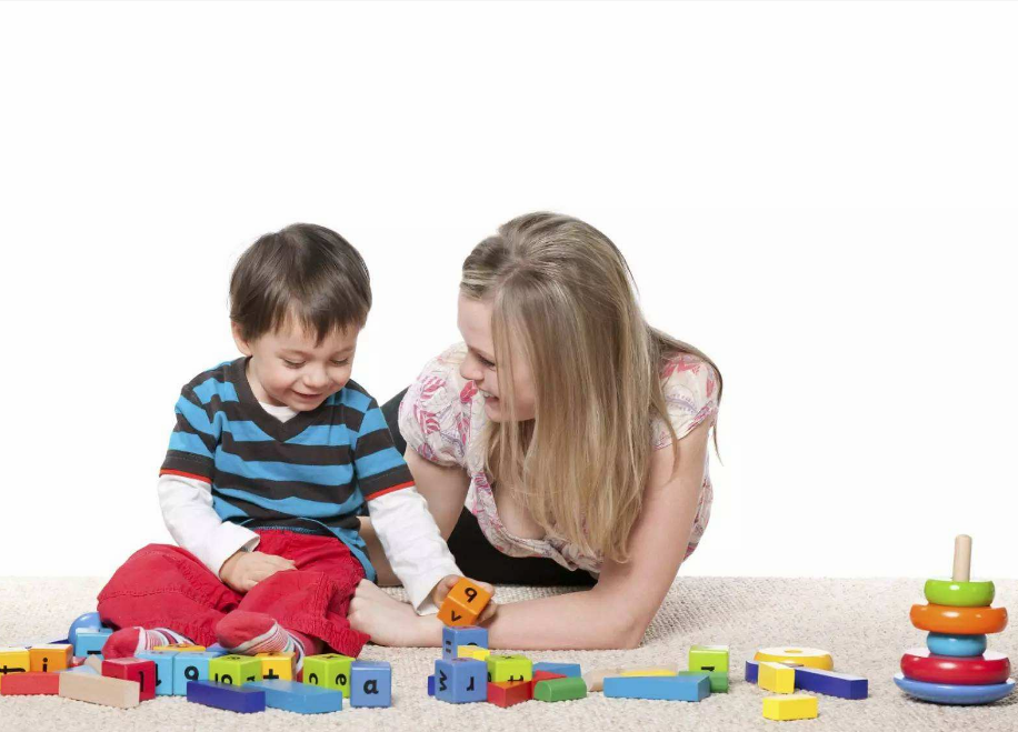 如何讓孩子在玩中學(xué) 哪些玩具能和孩子一起玩并學(xué)習(xí)