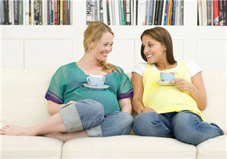 孕期穿高跟鞋對胎兒有影響嗎 孕婦可以穿幾厘米的鞋 孕期穿高跟鞋對胎兒有影響嗎 孕婦可以穿幾厘米的鞋