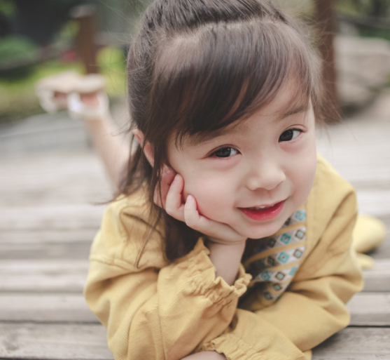 陪孩子玩耍的心情說說 孩子們開心玩耍的句子短語