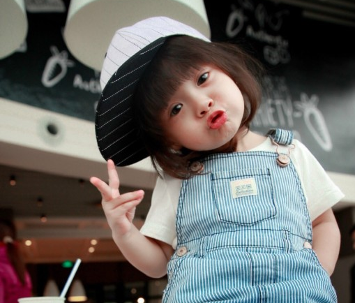 陪孩子玩耍的心情說說 孩子們開心玩耍的句子短語