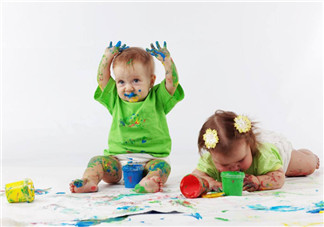 家有雙胞胎該怎么帶 家長如何教育好雙胞胎