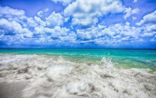 夏天連續暴雨的心情短語 2018夏季暴雨不斷的感慨說說朋友圈