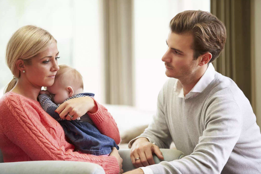 職場媽媽更容易患產(chǎn)后憂郁癥嗎 產(chǎn)后抑郁如何調(diào)整