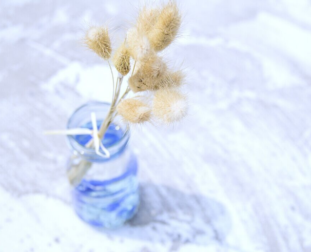 來月經(jīng)第一天的心情說說 形容月經(jīng)肚子痛的說說句子短語