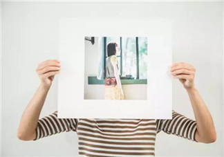 來月經第一天的心情說說 形容月經肚子痛的說說句子短語