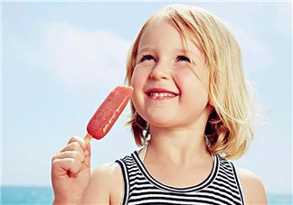 孩子夏天冷飲到底應該怎么吃 夏天寶寶吃冷飲注意事項