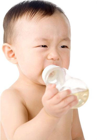 怎么給寶寶戒掉奶瓶 奶瓶戒除時間比你想象中早