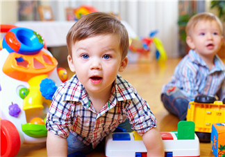 孩子拒絕分享玩具你會怎么做 孩子拒絕分享玩具就是自私嗎