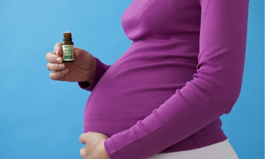 孕期不適如何選擇精油調理 不同精油對孕婦有哪些效果 孕期不適如何選擇精油調理 不同精油對孕婦有哪些效果