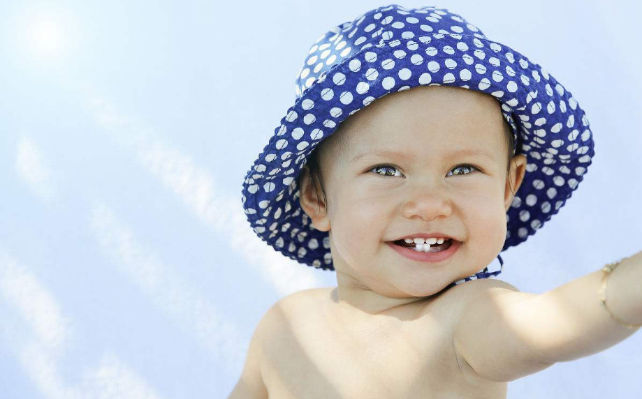 寶寶出門怕熱怎么辦 夏季帶寶寶出門如何預防寶寶中暑