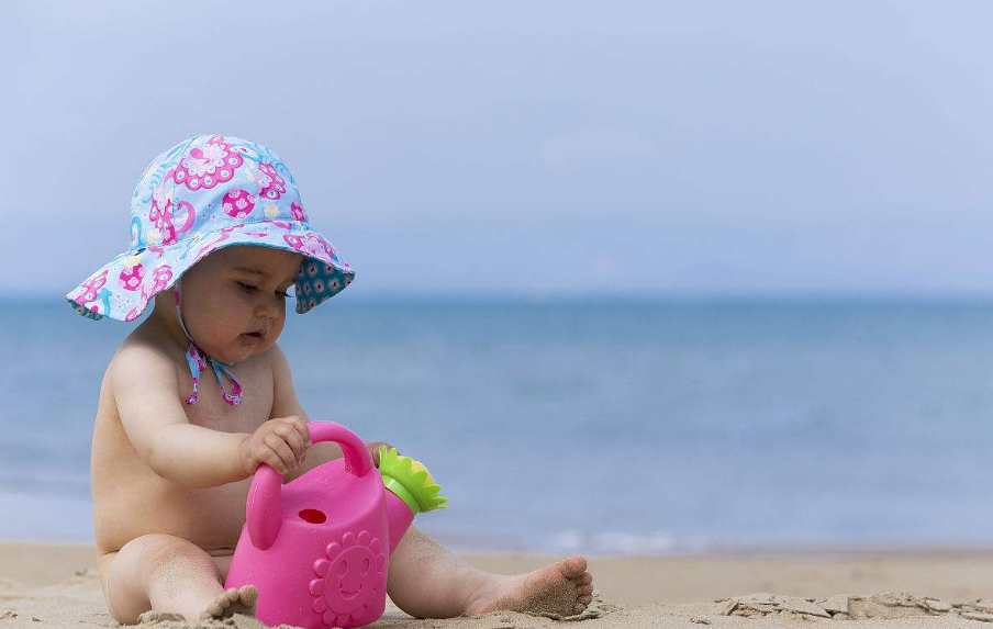 寶寶出門怕熱怎么辦 夏季帶寶寶出門如何預防寶寶中暑