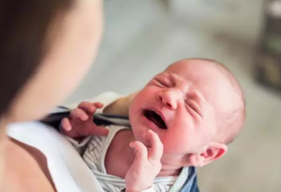 夏天寶寶腸絞痛怎么辦 夏天寶寶經常腸絞痛什么原因