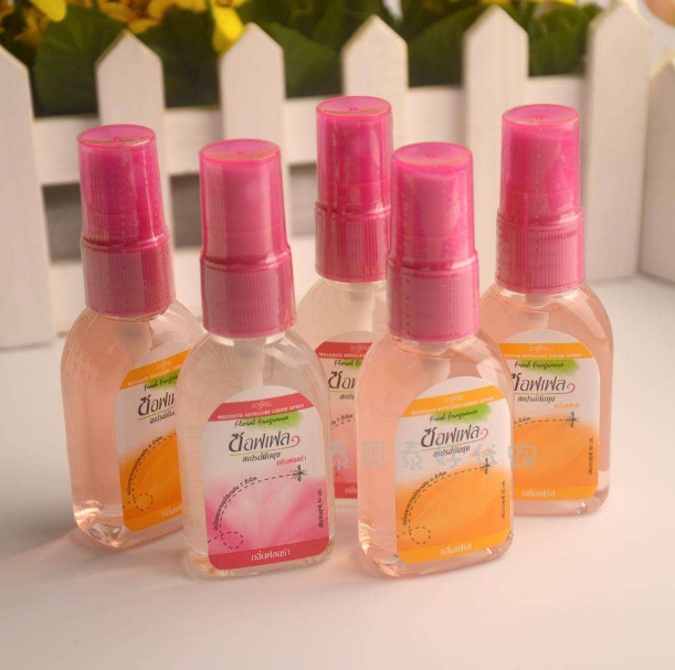 夏天帶孩子出門如何選擇防蚊產(chǎn)品 先抹防曬還是先噴防蚊液