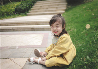 六一對孩子虧欠太多的心情說說 感慨虧欠孩子的經(jīng)典語句朋友圈