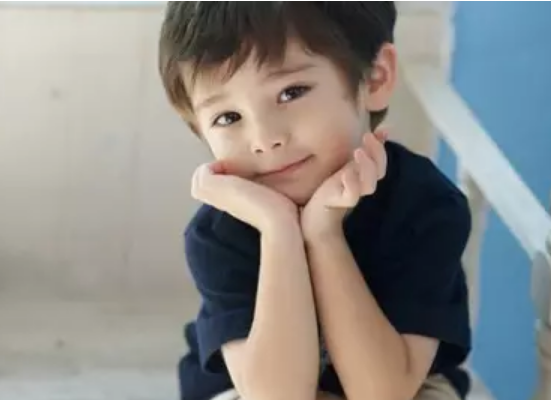 夏季天熱怎么給寶寶穿衣服 夏天給寶寶穿什么比較涼快