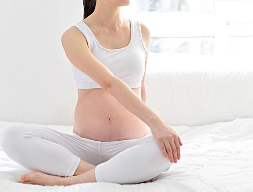 懷孕后幾個(gè)月可以做瑜伽 孕婦瑜伽動(dòng)作之解決肩膀僵硬問題