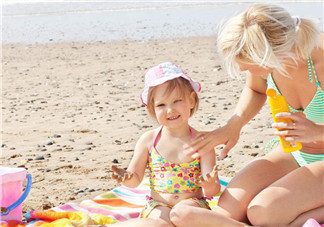 一個人帶孩子最難受的心情說說 恨不得三頭六臂心累加心酸的句子