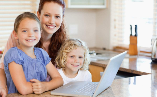 一個人帶孩子最難受的心情說說 恨不得三頭六臂心累加心酸的句子