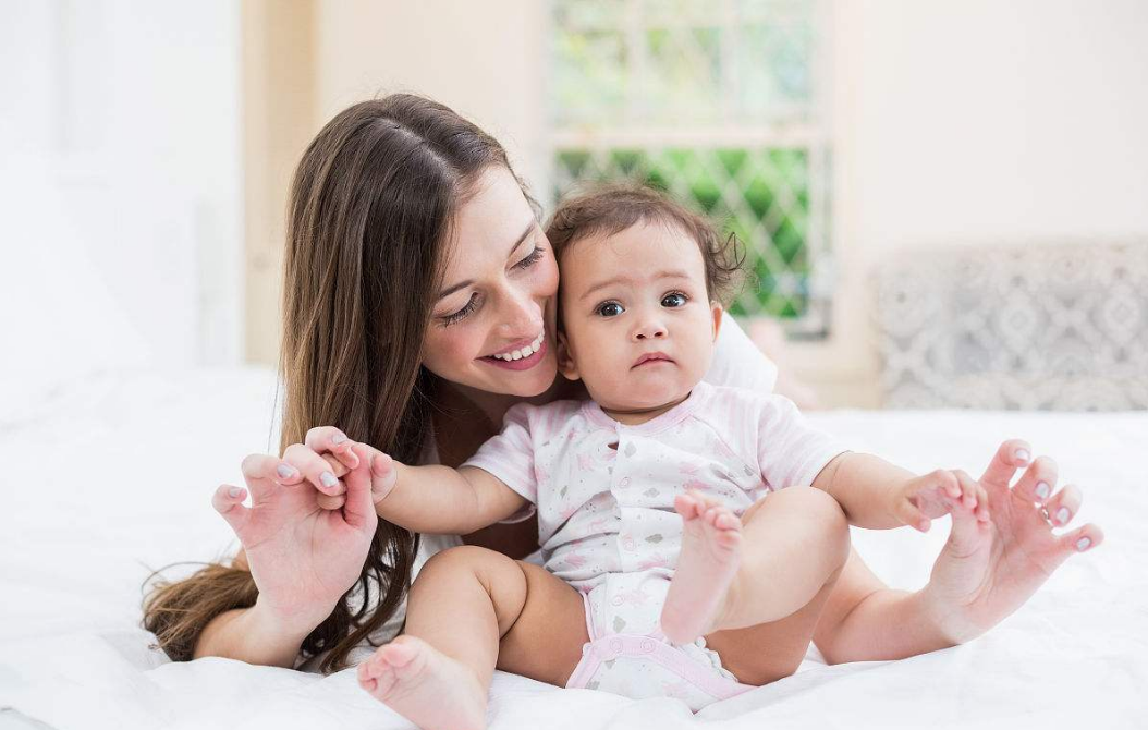 一個人帶孩子最難受的心情說說 恨不得三頭六臂心累加心酸的句子