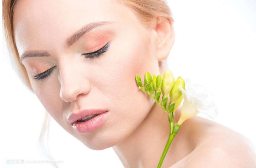 皮膚外油內干怎么改善 導致皮膚外油內干的原因是什么2018 皮膚外油內干怎么改善 導致皮膚外油內干的原因是什么2018