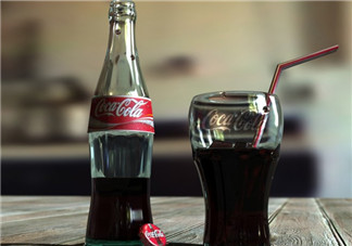 可樂加味精是不是春藥 可樂加味精男人喝了會怎樣