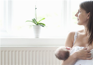 夏天生完孩子可以洗澡嗎 坐月子可以刷牙洗頭淋浴?