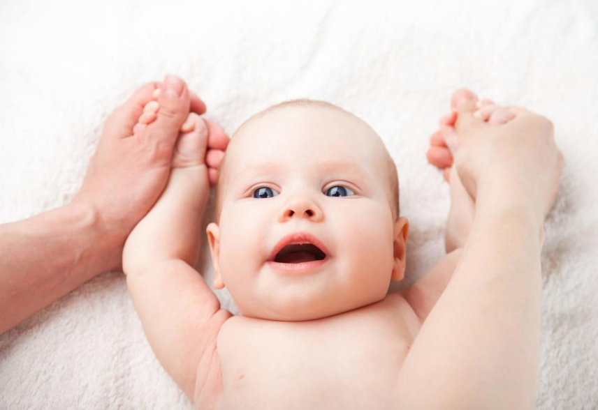 新生兒出生后如何護理 新生兒的護理重點有哪些 新生兒出生后如何護理 新生兒的護理重點有哪些