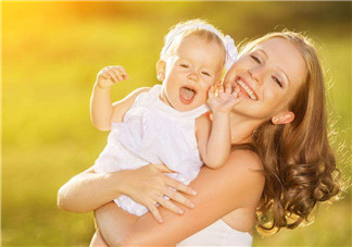 2018父親節出生的寶寶命硬嗎 如何看父親節出生的孩子八字