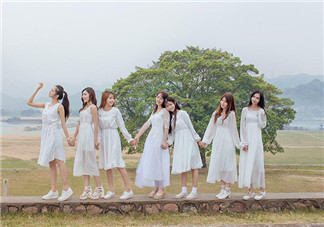 高考沒有畢業(yè)旅行的心情說說 畢業(yè)旅行計劃泡湯幽默的句子短語